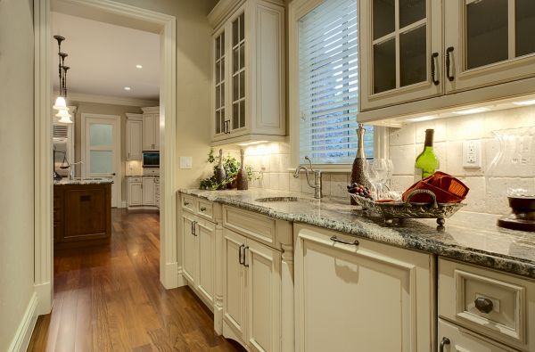 Butlers Pantry Installation in Bryan